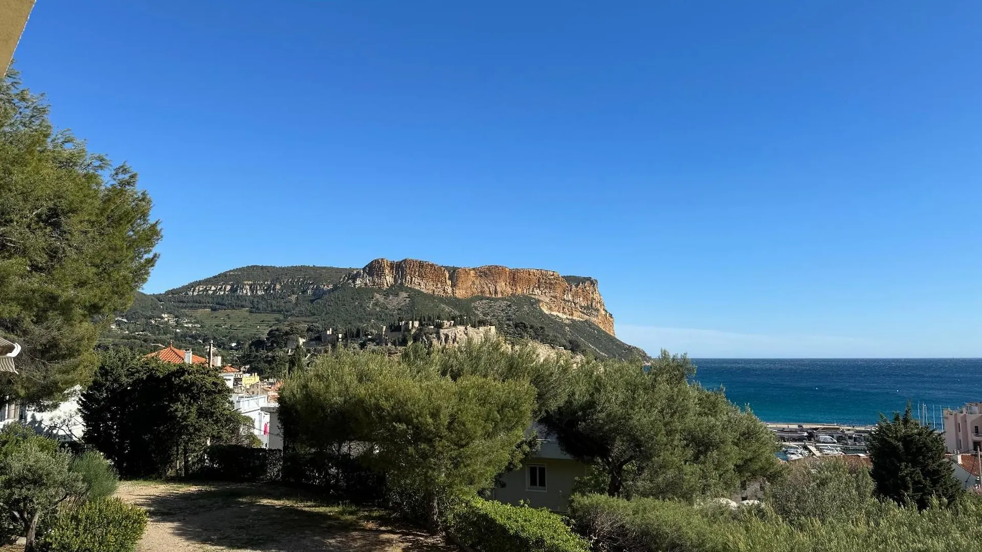Le Balcon De La Rade Apartment Cassis